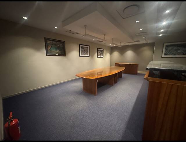 512M² OFFICE TO LET IN WYNBERG